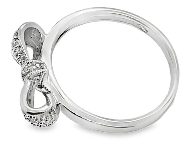 10kt White Gold Natural Diamond Bow Ring