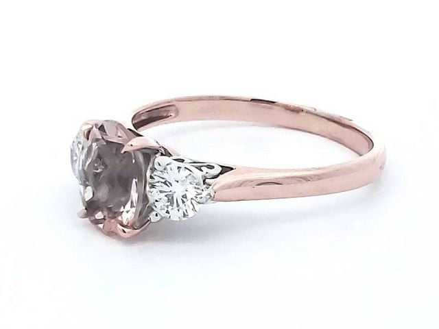 10KT Morganite and Diamond rin